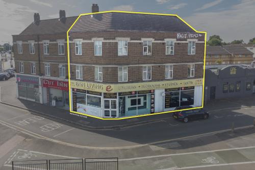 337 Long Lane, Hillingdon, Uxbridge, UB10