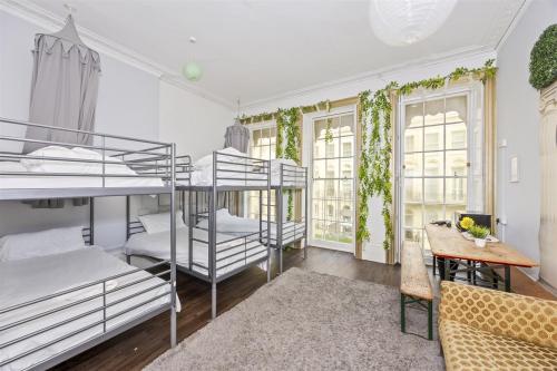 33 Oriental Place, Brighton, BN1