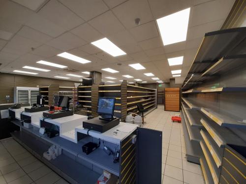 Units 21 & 22, Chineham Shopping Centre, Chineham, Basingstoke, RG24