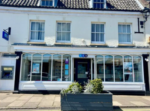 12 & 13 Market Place, Aylsham, NR11