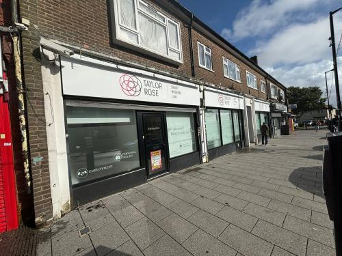 56 Central Parade, New Addington, Croydon, CR0