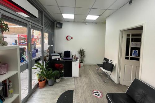 135 Green Lanes, Stoke Newington, London, N16