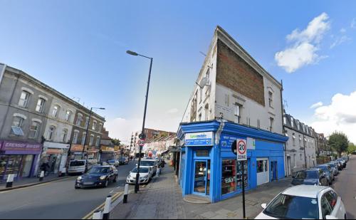 100 West Green Road, Seven Sisters, London, N15
