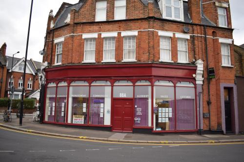 88A Tottenham Lane, Crouch End, London, N8