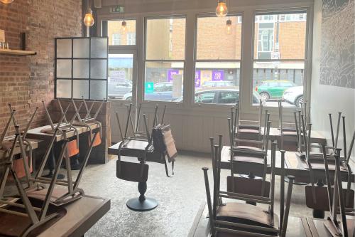 10 Crouch End Hill, Crouch End, London, N8