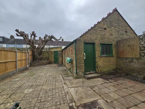 143 Watling Street, Gillingham, ME7