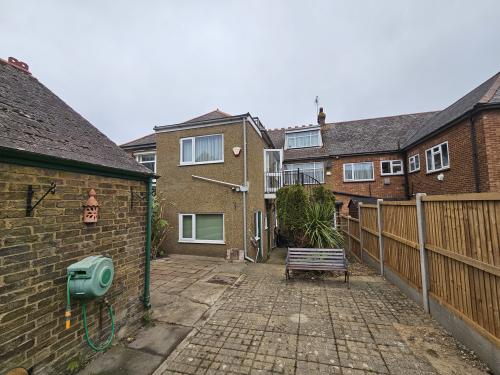 143 Watling Street, Gillingham, ME7