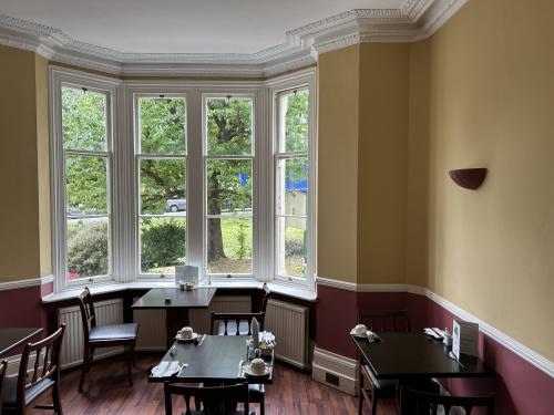 The Russell Hotel, 80 London Road, Tunbridge Wells, TN1