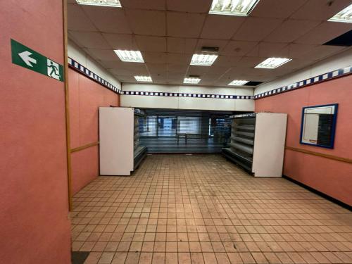 14 The Mall, Heathway, Dagenham, RM10
