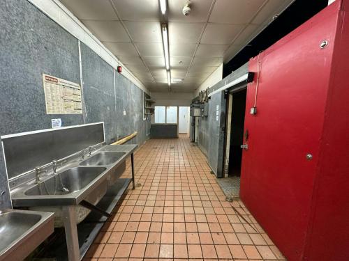 14 The Mall, Heathway, Dagenham, RM10