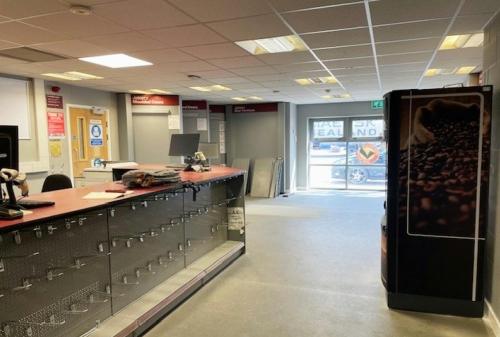 Unit 9, Cliffside Trade Park, Motherwell Way, West Thurrock, RM20
