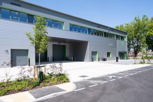 Unit 10, Dagenham Logistics Hub, Rainham Road South, Dagenham, RM10