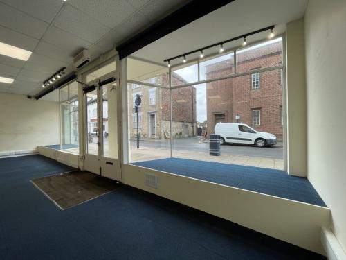 5/6 Spring House, 141 High Street, Hythe, CT21