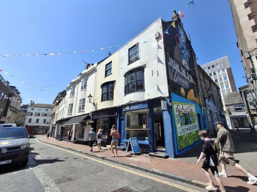 7 Bond Street & 1-3 Bond Street Row, Brighton, BN1