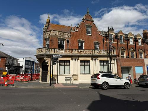 230 High Street, Dovercourt, Harwich, CO12