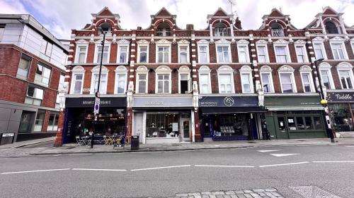 2 Topsfield Parade, Tottenham Lane, Crouch End, London, N8