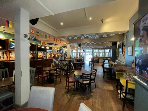 63-65 Kilmarnock Road, James Tassie, Glasgow, G41
