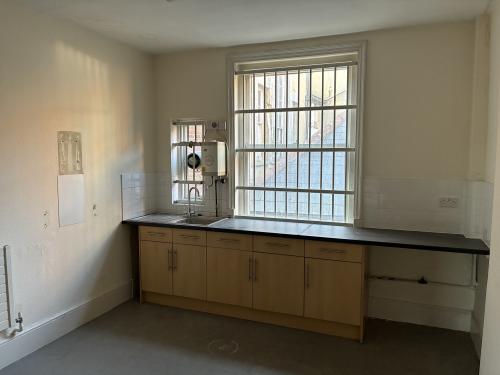 18/19 Market Square, Buckingham, MK18