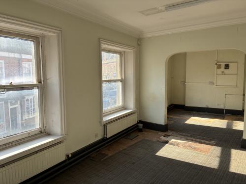 18/19 Market Square, Buckingham, MK18