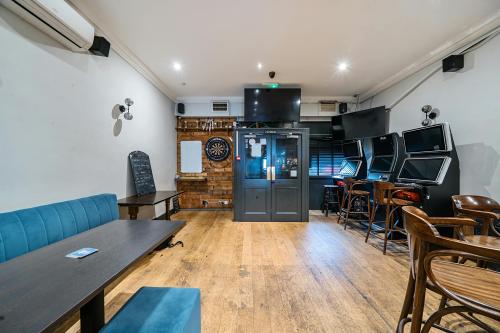 14A & 14B Station Parade, 14 Kenton Lane, Harrow, HA3