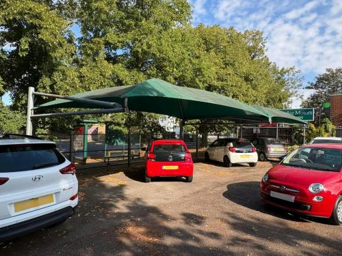Cambridge Motors, 366 Northridge Way, Hemel Hempstead, HP1