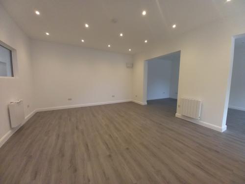 Unit B 1a, Filey Close, Stevenage, SG1