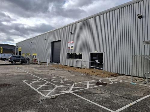 Units 5/5B, Dukes Park Industrial Estate, Montrose Road, Chelmsford, CM2