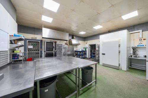Unit B, 7 Standard Road, Park Royal, London, NW10