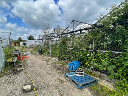 Little Farm Nurseries, North Town Moor, Maidenhead, SL6