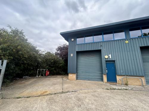 UNits 1, 2 & 6, St Georges Works, 22-23 Delamare Road, Cheshunt, EN8