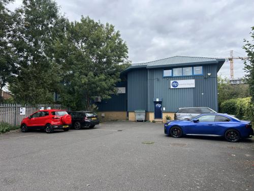 UNits 1, 2 & 6, St Georges Works, 22-23 Delamare Road, Cheshunt, EN8