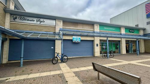 Unit 9, Victoria Shopping Centre, Thornton Road, Bradford, BD8