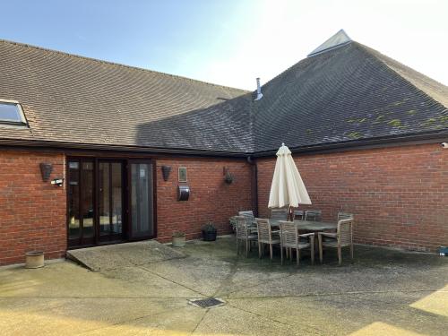 Units 4 & 5 Dunmore Court, Wootton Road, Abingdon-on-Thames, OX13