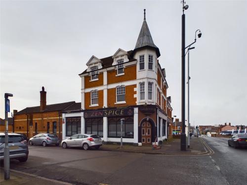 56 /58 Stamford Road, Kettering, NN16