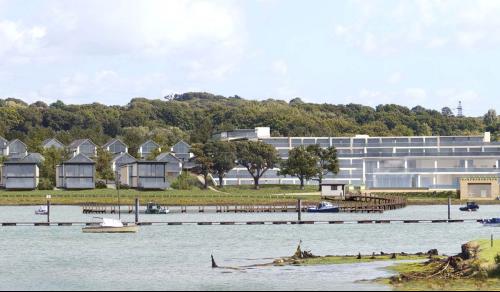 Folly Reach, Folly Lane, East Cowes, PO32