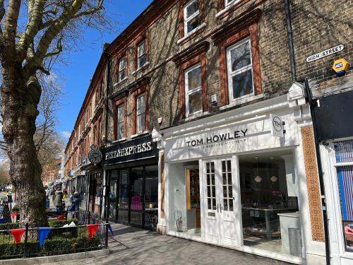 3 High Street, Brentwood, CM14