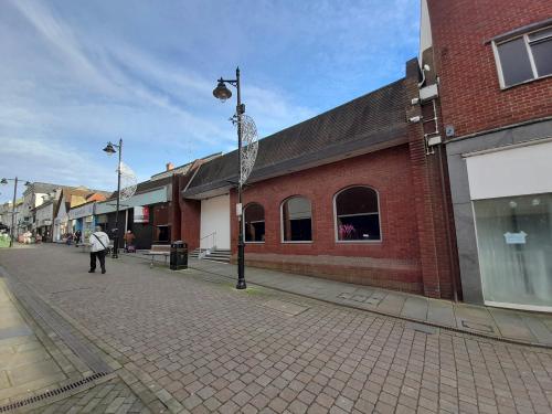 52/58 High Street, Andover, SP10