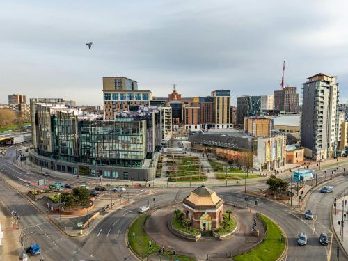 Mercer West/Madison East, Leeds, LS2