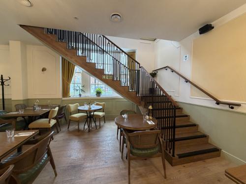 The Farm Restaurant & Bar, 55 Green Lane, Northwood, HA6