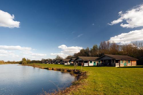 Lake Pochard, Cirencester, South Cerney, GL7