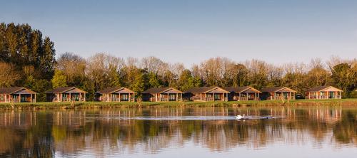 Lake Pochard, Cirencester, South Cerney, GL7