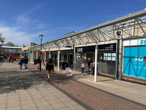 Yate Shopping Centre, 20 West Walk, Yate, BS37