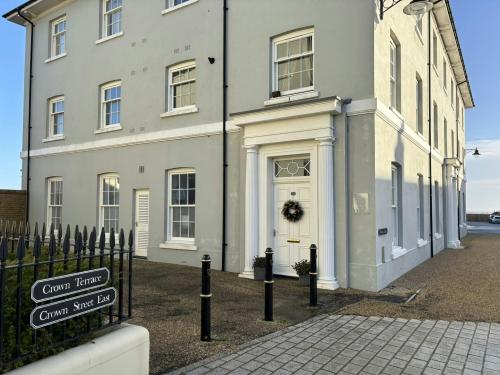 Unit A BUILDING 350, 1 Crown Gate, Poundbury, Dorchester, DT1