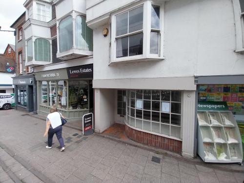 53 High Street, Lewes, BN7