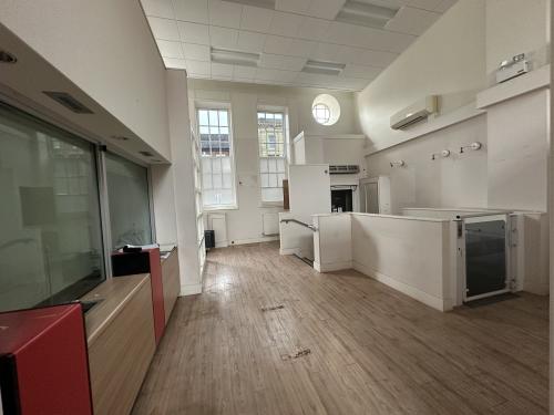 17 Market Place, Blandford Forum, DT11