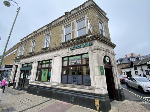 77-81 Shirley High Street, Southampton, SO15