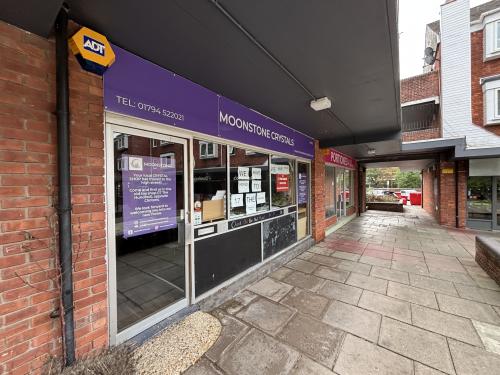 6, Dukes Mill Centre, Broadwater Road, Romsey, SO51
