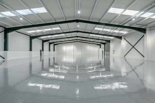 Unit 5A/B, Trans Pennine Trading Estate, Rochdale, OL11