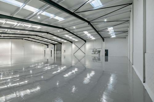 Unit 5A/B, Trans Pennine Trading Estate, Rochdale, OL11