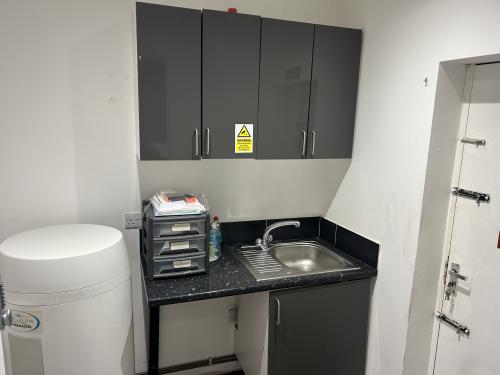 7 Mutley Plain, Plymouth, PL4